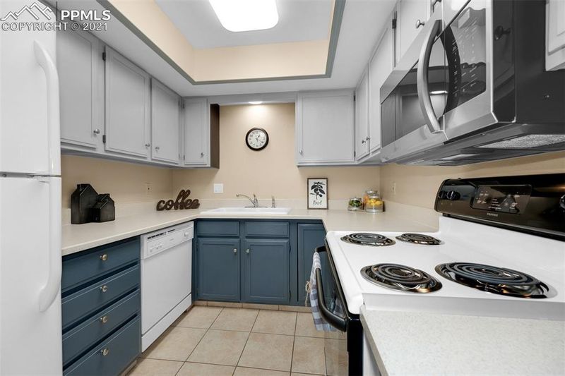 2450 Hamlet Ln #D, Colorado Springs, CO 80918