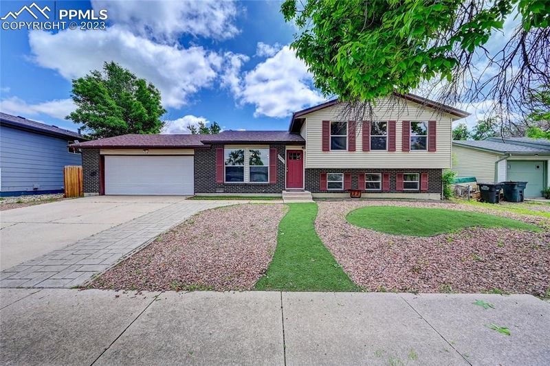 2451 E Payne Cir, Colorado Springs, CO 80916