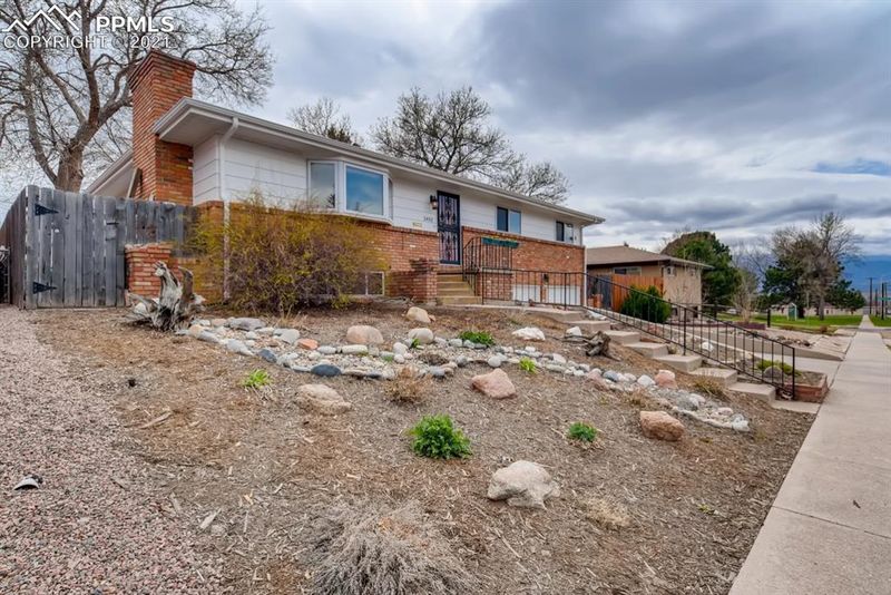 2452 N Circle Dr, Colorado Springs, CO 80909