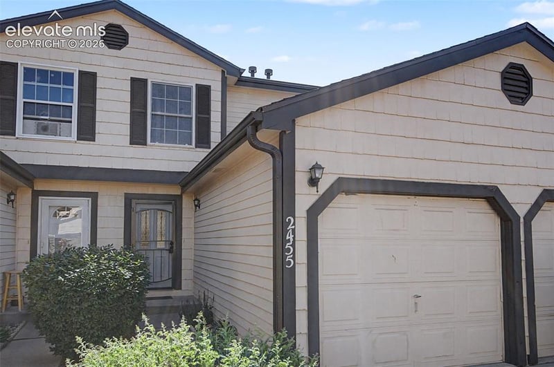 2455 Lexington Village Ln, Colorado Springs, CO 80916