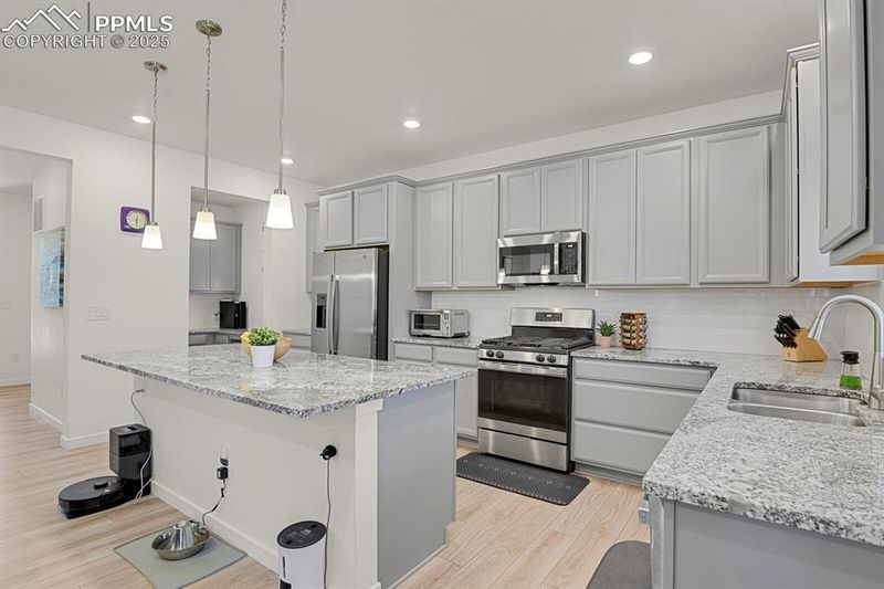 24555 E Ohio Dr, Aurora, CO 80018