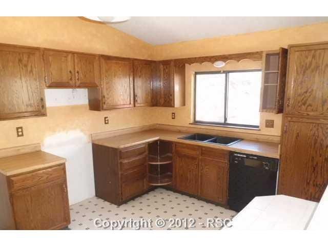 2459 Vintage Dr, Colorado Springs, CO 80920