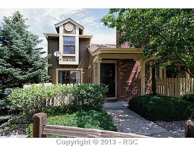 2461 Hatch Cir, Colorado Springs, CO 80918