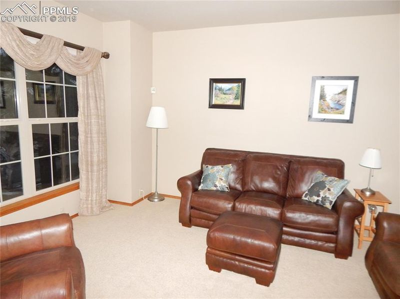 2463 Stoneridge Dr, Colorado Springs, CO 80919