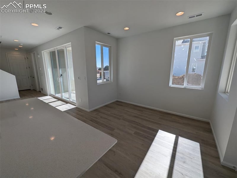 2464 Vanhoutte Vw, Colorado Springs, CO 80915