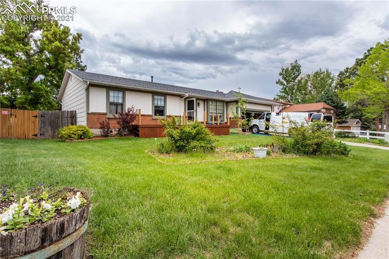 2465 Maroon Bells Ave, Colorado Springs, CO 80918