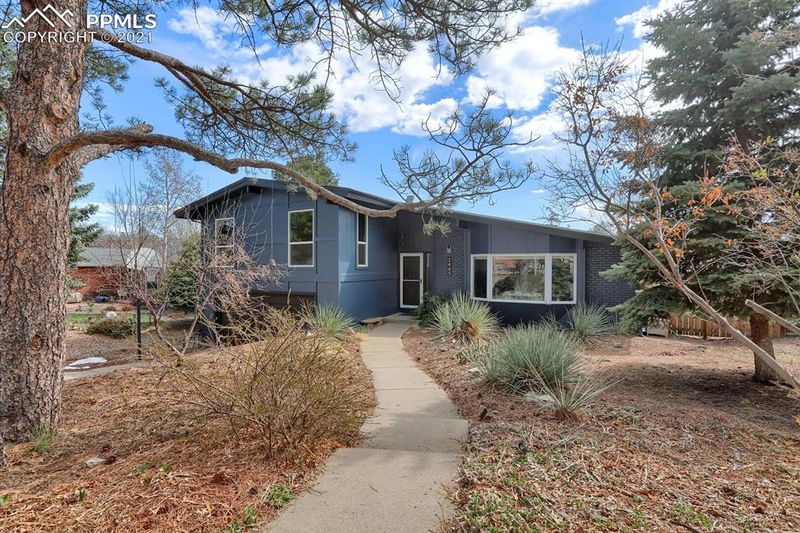2465 Virgo Dr, Colorado Springs, CO 80906