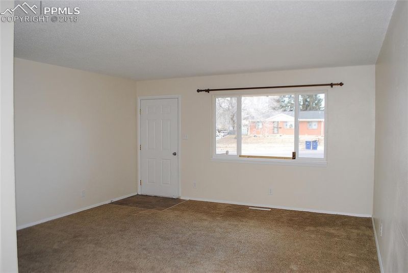 247 S Circle Dr, Colorado Springs, CO 80910