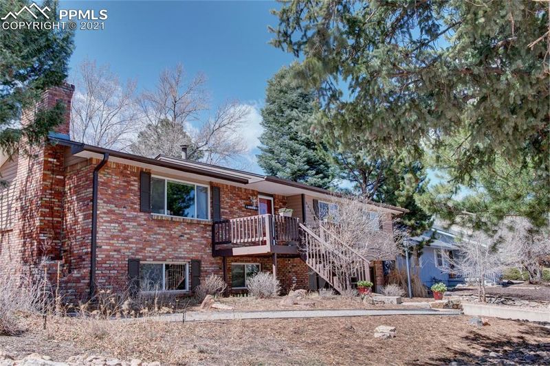 2470 Virgo Dr, Colorado Springs, CO 80906