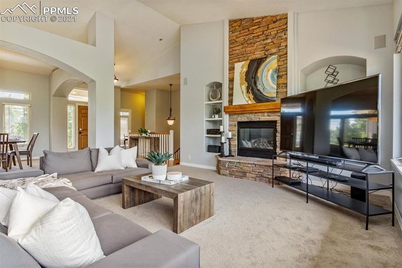 2472 Willow Glen Dr, Colorado Springs, CO 80920