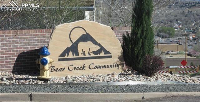 2475 Wheaton Dr, Colorado Springs, CO 80904