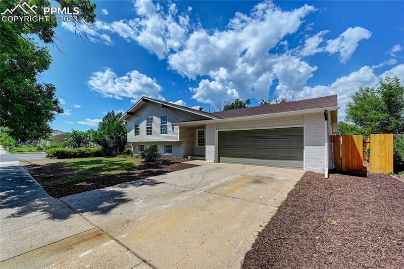 2476 E Payne Cir, Colorado Springs, CO 80916