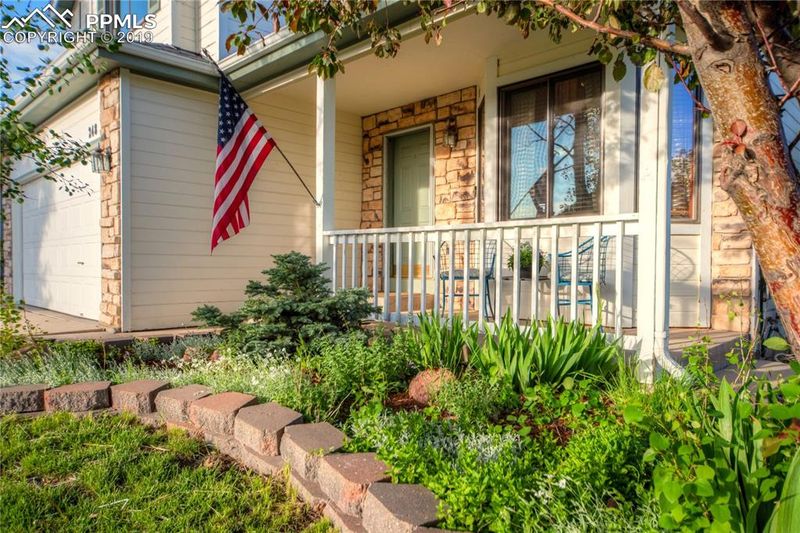 248 Candletree Cir, Monument, CO 80132