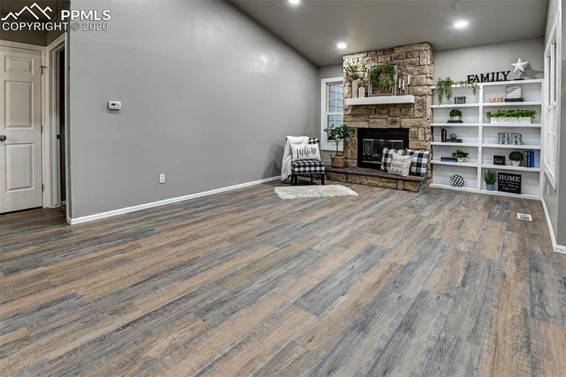 248 Cobblestone Dr, Colorado Springs, CO 80906