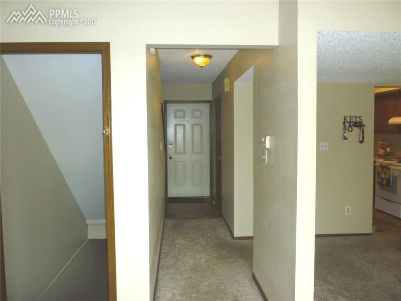 2480 Hamlet Ln #B, Colorado Springs, CO 80918
