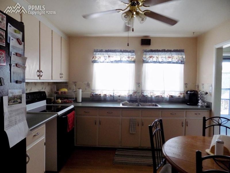 2486 Yorktown Rd, Colorado Springs, CO 80907