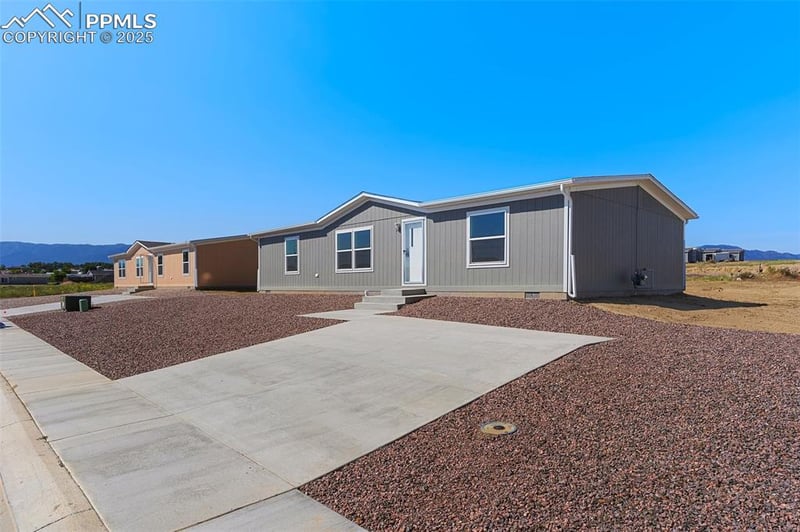 249 Arrowhead Dr, Florence, CO 81226