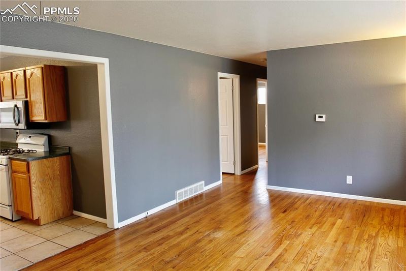 249 Everett Dr, Colorado Springs, CO 80911