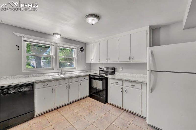 2493 Paseo Rd, Colorado Springs, CO 80907