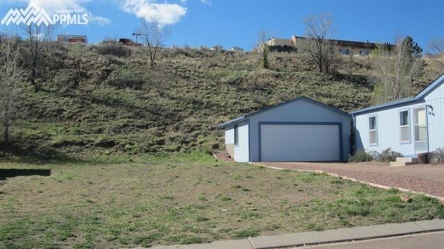 2495 Wheaton Dr, Colorado Springs, CO 80904