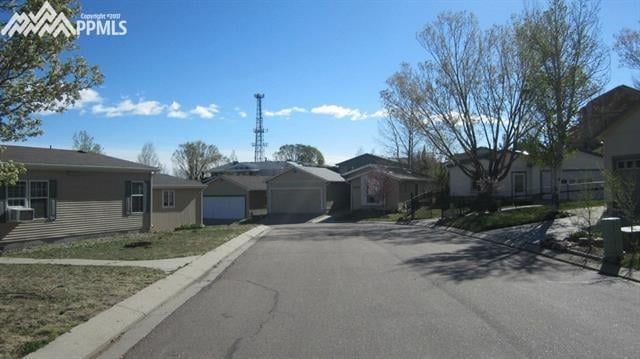 2495 Wheaton Dr, Colorado Springs, CO 80904