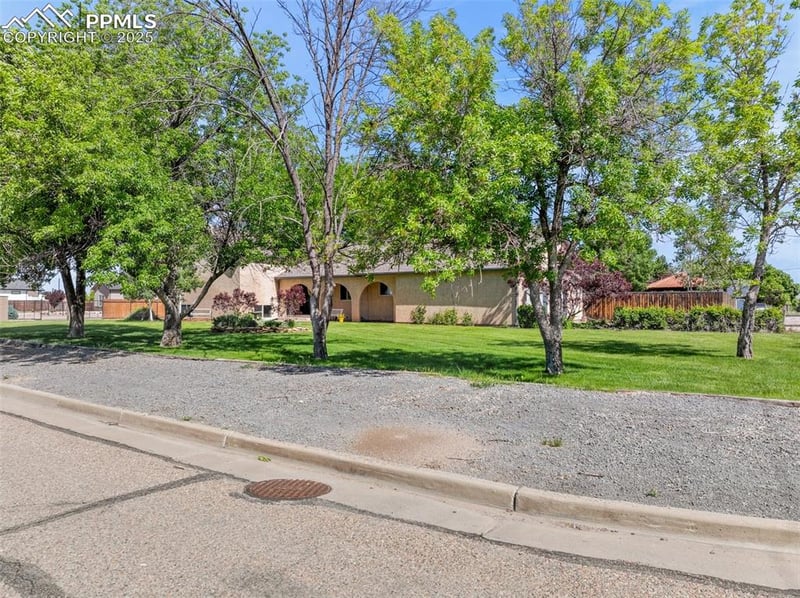 24951 Everett Rd, Pueblo, CO 81006