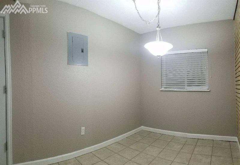 2502 Chimayo Dr, Colorado Springs, CO 80911