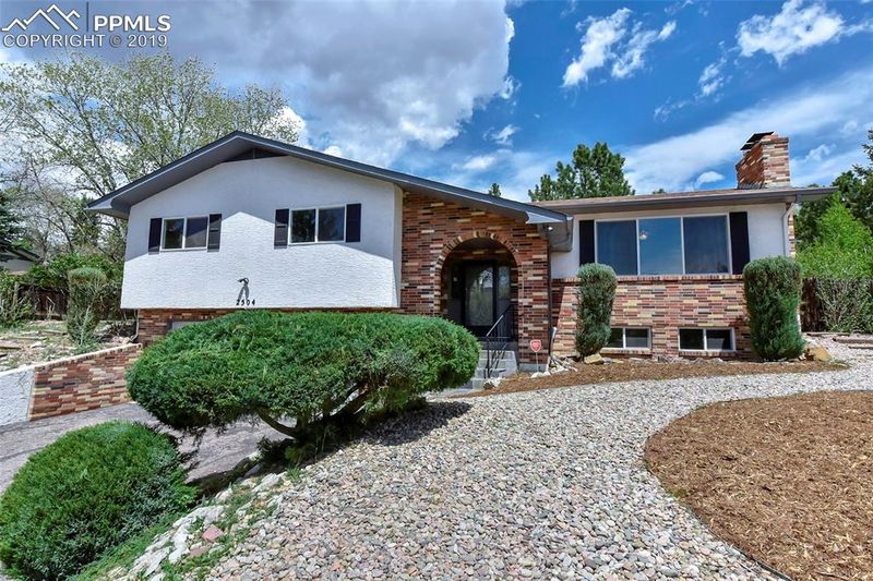 2504 Orion Dr, Colorado Springs, CO 80906
