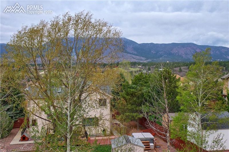 251 Candletree Cir, Monument, CO 80132