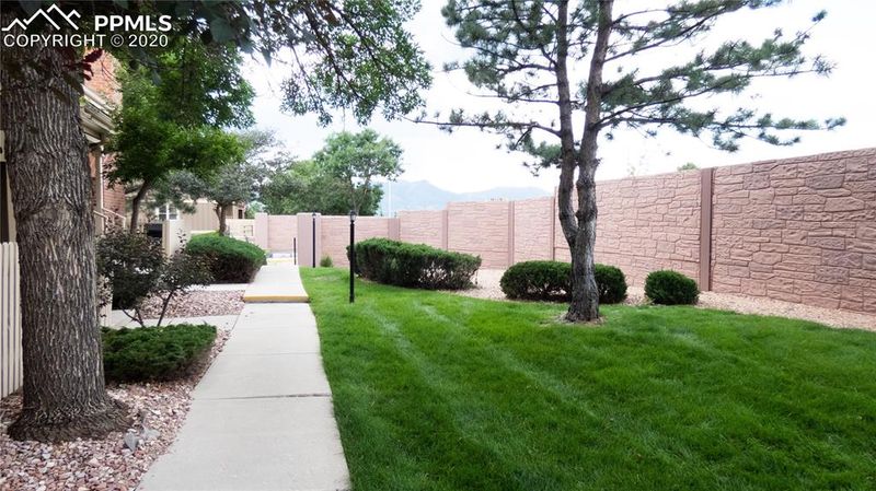 2510 Hatch Cir, Colorado Springs, CO 80918