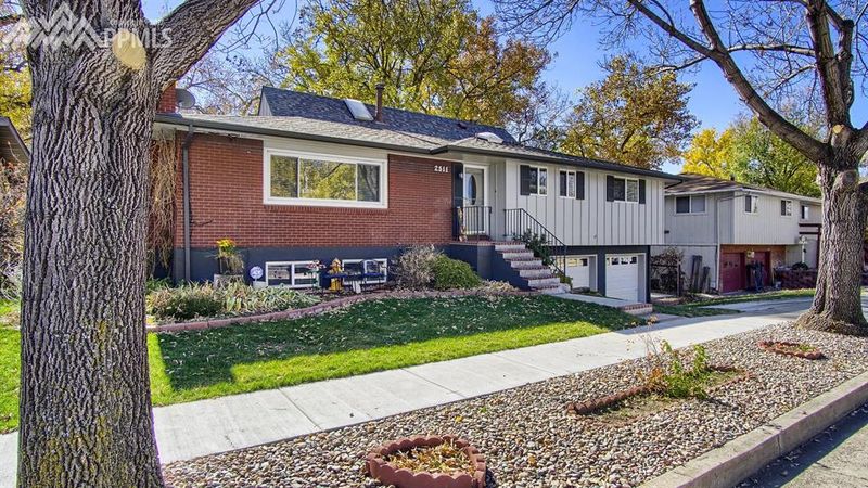 2511 Flintridge Dr, Colorado Springs, CO 80918