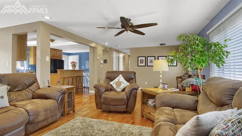 2511 Flintridge Dr, Colorado Springs, CO 80918