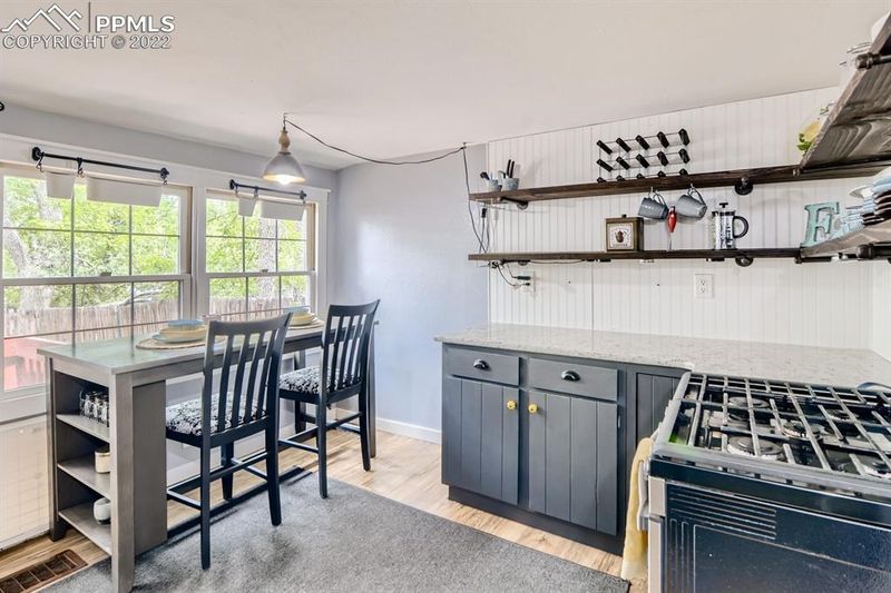 2514 Robinson St, Colorado Springs, CO 80904