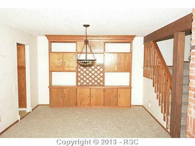 2515 Hatch Cir, Colorado Springs, CO 80918