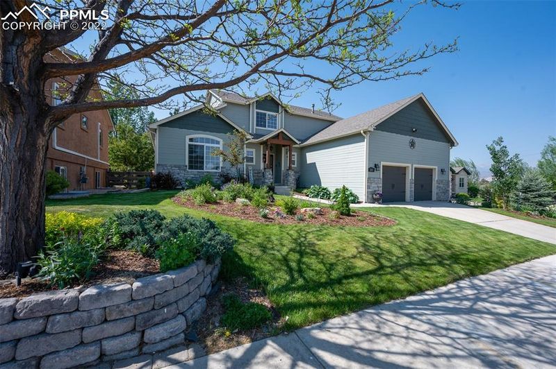 2515 Stone Creek Rd, Colorado Springs, CO 80908