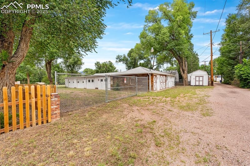 2515 Tremont St, Colorado Springs, CO 80907