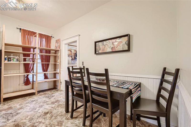 2516 W Pikes Peak Ave, Colorado Springs, CO 80904