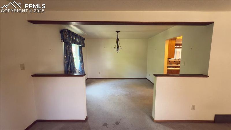 2517 Avondale Dr, Colorado Springs, CO 80917