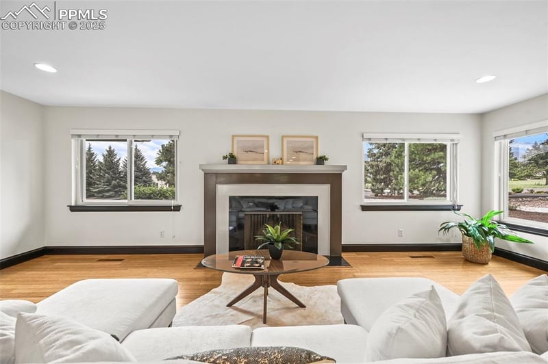 2520 Hill Cir, Colorado Springs, CO 80904
