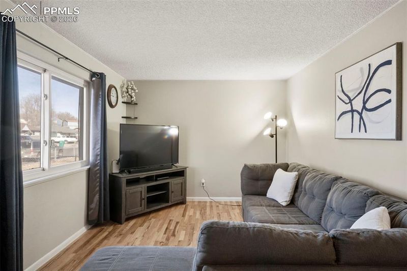 2522 Ivanhoe Dr, Colorado Springs, CO 80911