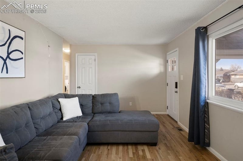 2522 Ivanhoe Dr, Colorado Springs, CO 80911