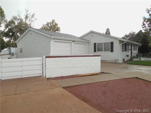 2525 Waldean St, Colorado Springs, CO 80909