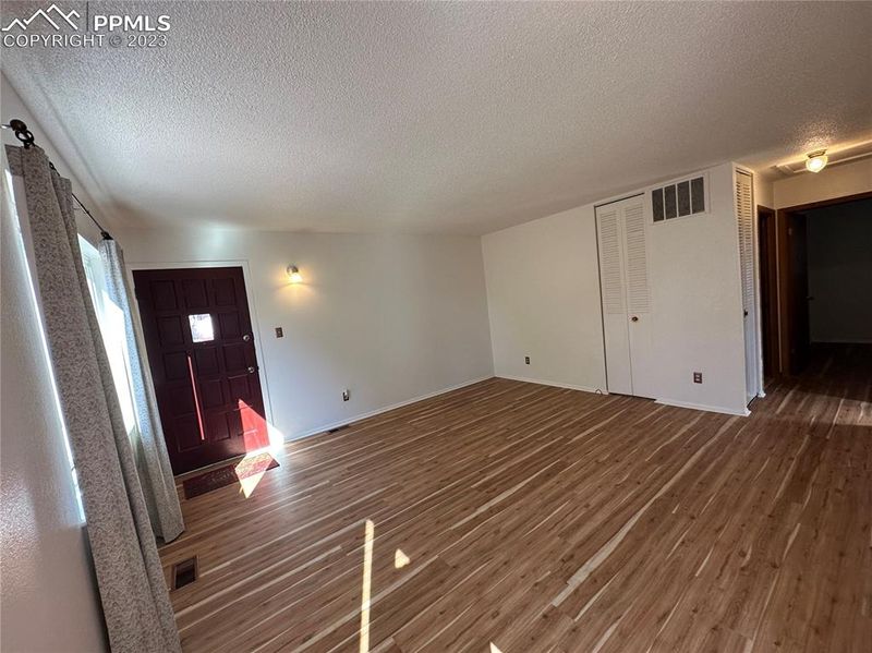 2527 E Boulder St, Colorado Springs, CO 80909