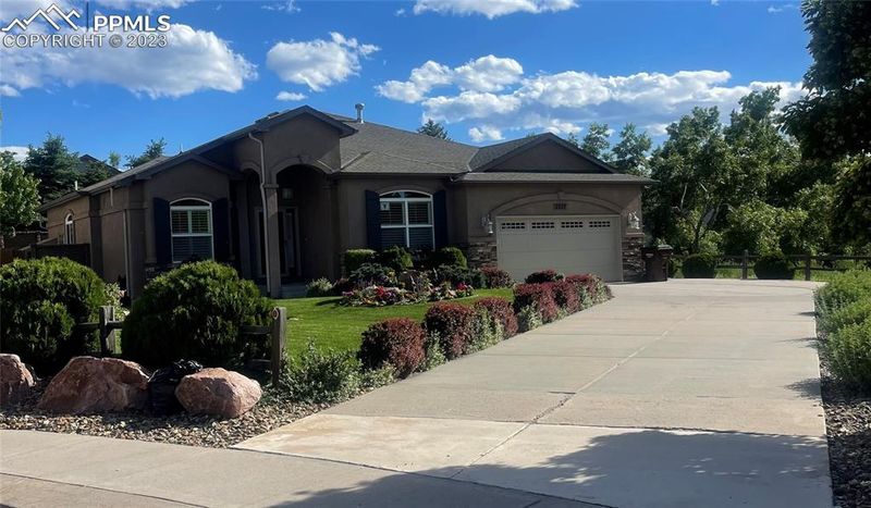 2527 Integrity Ct, Colorado Springs, CO 80918