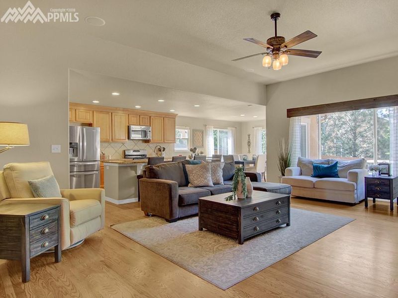 253 All Sky Dr, Colorado Springs, CO 80921