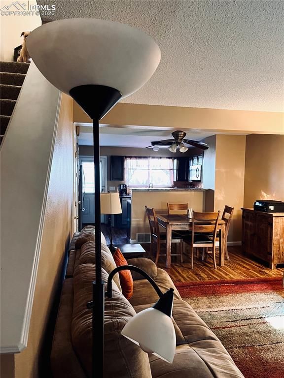 2533 Plumtree Grv, Colorado Springs, CO 80907