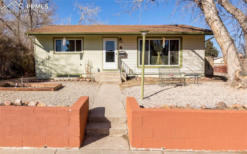 2544 Waldean St, Colorado Springs, CO 80909