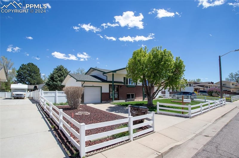 255 Dexter St, Colorado Springs, CO 80911