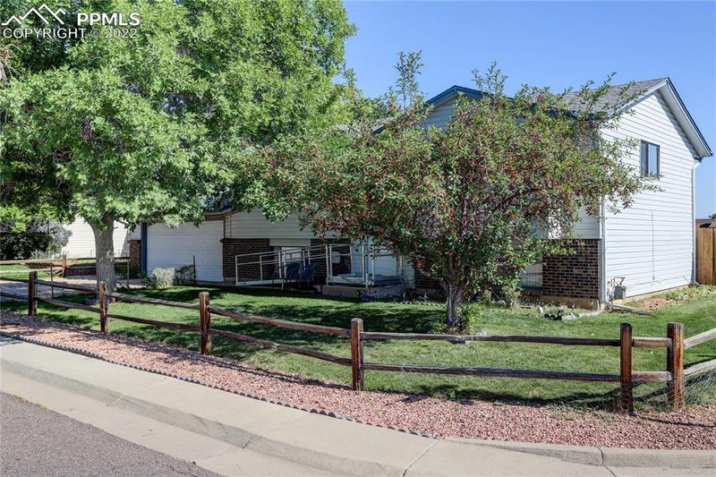 255 Olympus Cir, Littleton, CO 80124
