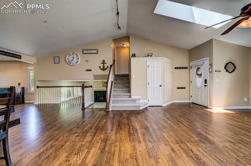 255 Pucket Cir, Colorado Springs, CO 80911